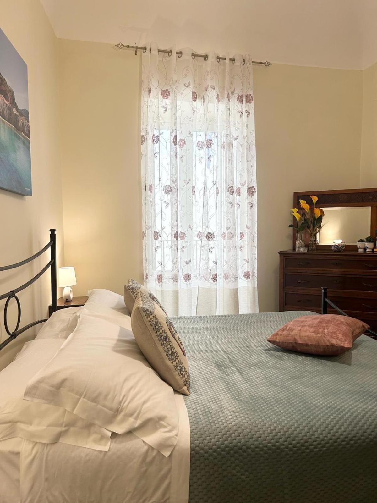 Sicilian Dream Apartments Чефалу Екстериор снимка