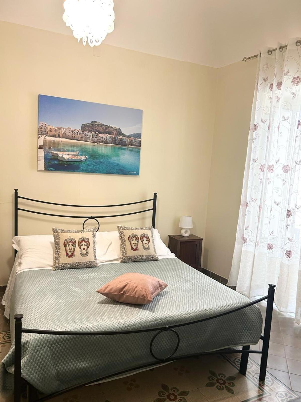 Sicilian Dream Apartments Чефалу Екстериор снимка