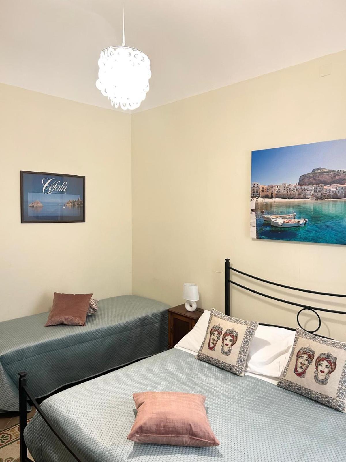 Sicilian Dream Apartments Чефалу Екстериор снимка