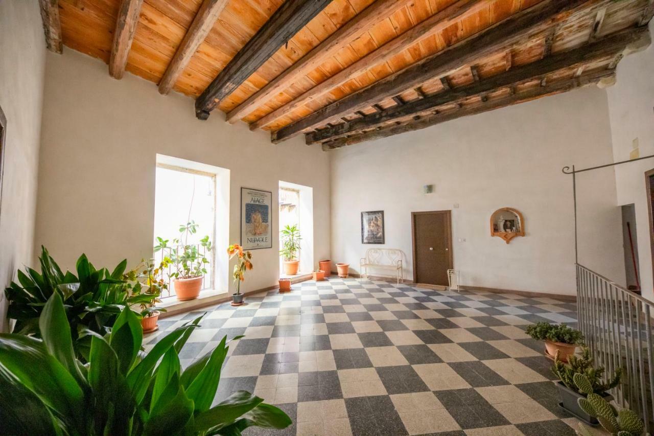 Sicilian Dream Apartments Чефалу Екстериор снимка