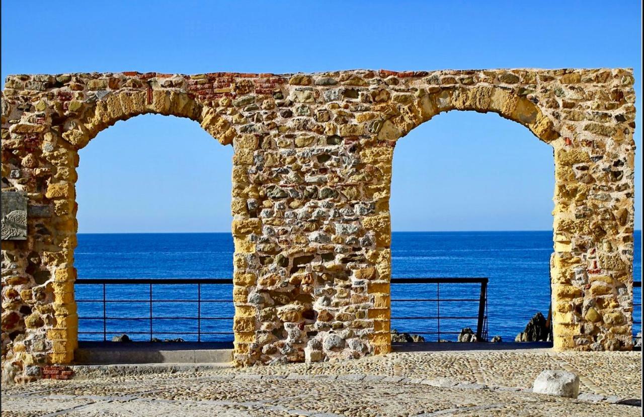 Sicilian Dream Apartments Чефалу Екстериор снимка